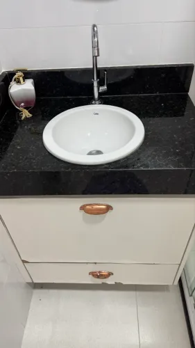 Vendo pia de mármore com móvel