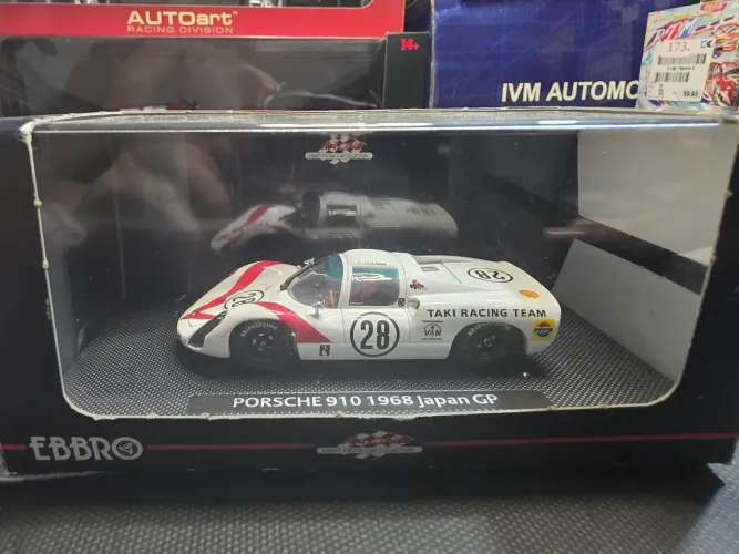 Miniatura 1:43 Porsche 910 1968 Japan GP marca Ebbro