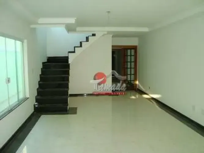 Sobrado com 3 dormitórios para alugar, 224 m² por R$ 8.718,13/mês - Jardim Sao Paulo(Zona 