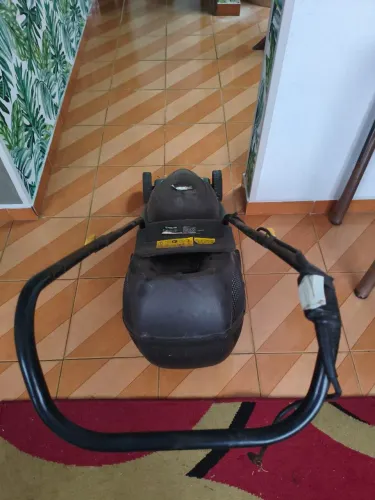 cortador de grama elétrico Tekna LM320, 127 V, 1100 W, com corte de 320 mm (32 cm).