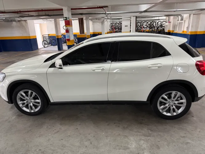 Mercedes-Benz GLA 200 Adv. 1.6/1.6 TB 16V Flex Aut. 2016