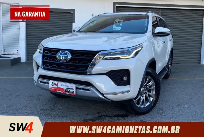 Toyota Hilux CD SRX 4X4 2.8 TDI 16V Diesel Aut. 2021
