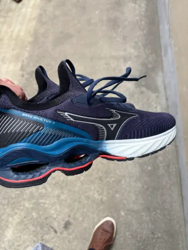Tênis mizuno wave