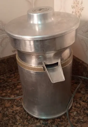 Espremedor Industrial 127 V.