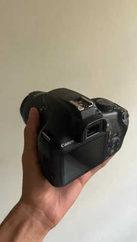 Câmera cânon T6 + lente 18-55 kit