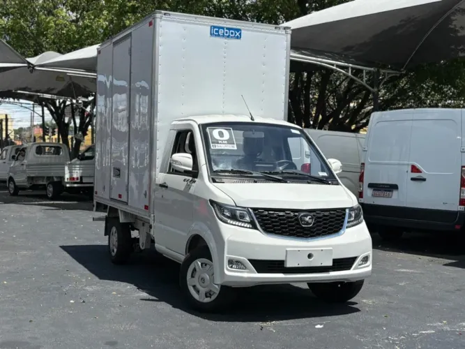 Effa V21 Baú 1.5 16v 2p 2027