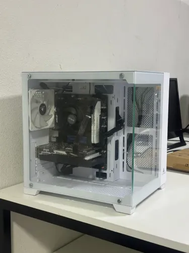 PC GAMER + PERIFÉRICOS (menos monitor)