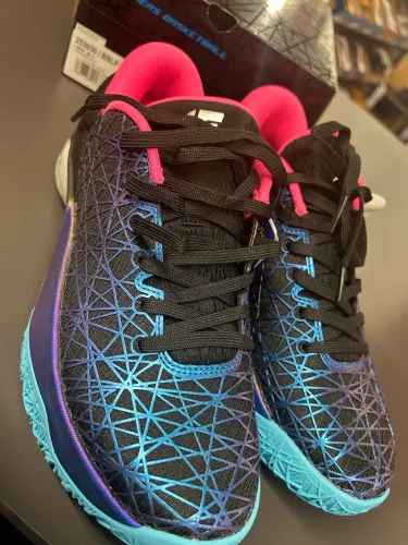 Tenis de basquete skechers joel embiid