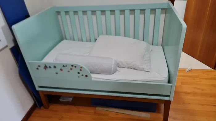 Berço e cômoda verde Mdf Qualidade