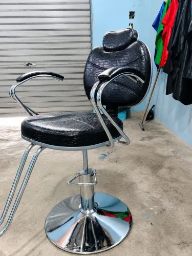 Cadeira hidráulica e reclinável