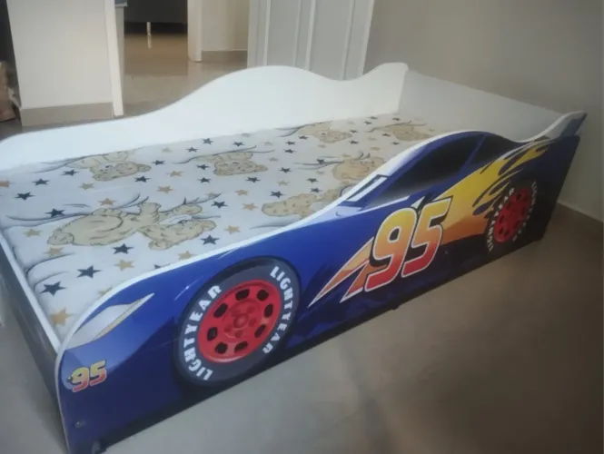 Cama infantil + colchão 