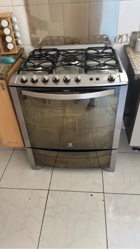 Fogão Electrolux 5 bocas com função grill