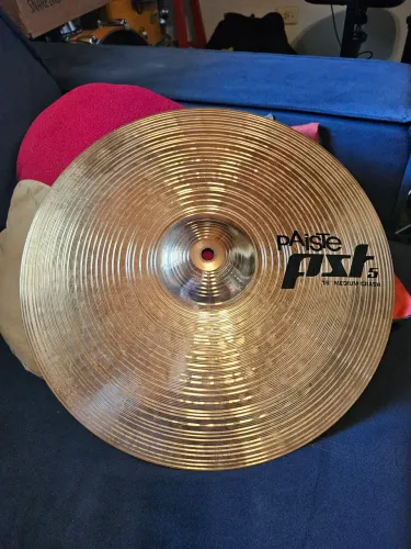 Prato Ataque Paiste PST5 16" Medium Crash