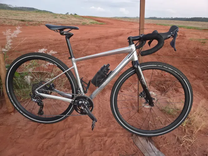 SPZ Diverge 2022 tam 52 GRX, rodas Sram