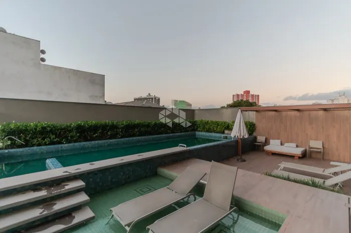 APARTAMENTO DE 3 DOM/QUARTOS COM VAGA E INFRA NO MENINO DEUS