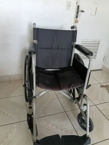 Cadeira de rodas Procirúrgica