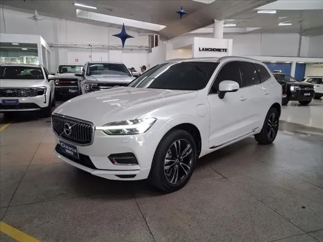 Volvo XC 60 T-5 Momentum 2.0 245cv FWD 5P 2021