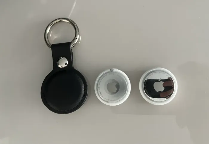 2 Apple AirTags Originais + Chaveiro | 1 Nunca Usada