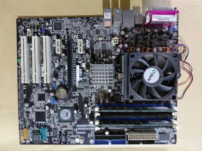 Informática Vintage: Placa Mãe ASUS A8V-E SE