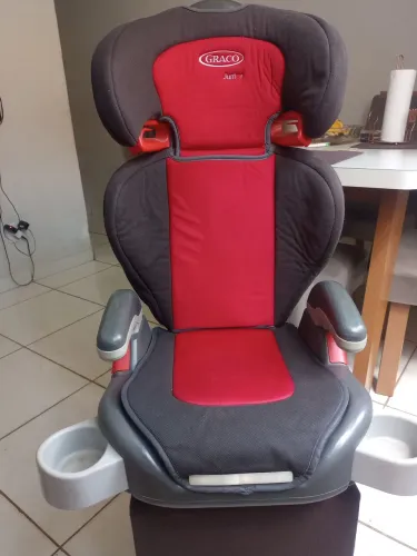 Cadeirinna/assento graco junior para carro  