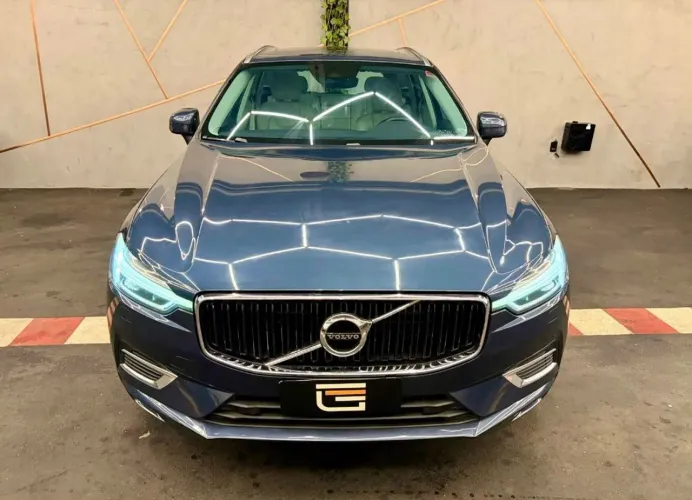 Volvo XC-60 XC 60 T-8 Híbrido Momentum 2.0 5P 2020