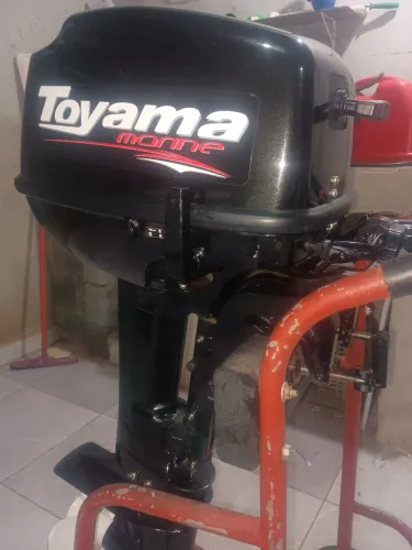 Motor de popa Toyama 9.8 Hp