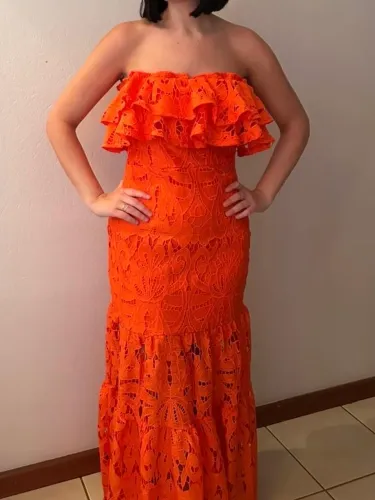 Vestido laranja com babado (Jacksnipe)