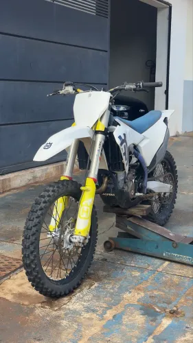 HUSQVARNA FC250 2020