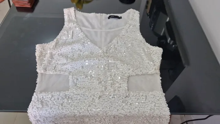 Vestido branco de paetê