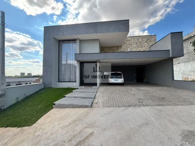 Belíssima casa térrea de 215m², 3 suítes, à venda no Residencial Bouganville