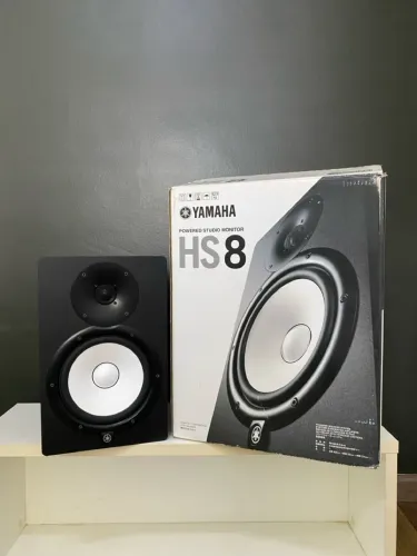 Par de monitor de audio Studio Profissional Yamaha Hs8 preto