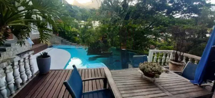 Casa em Condomínio - Triplex / Residencial / Gávea