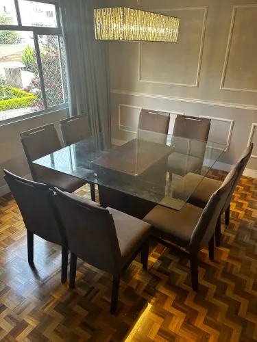 Mesa quadrada 8 lugares