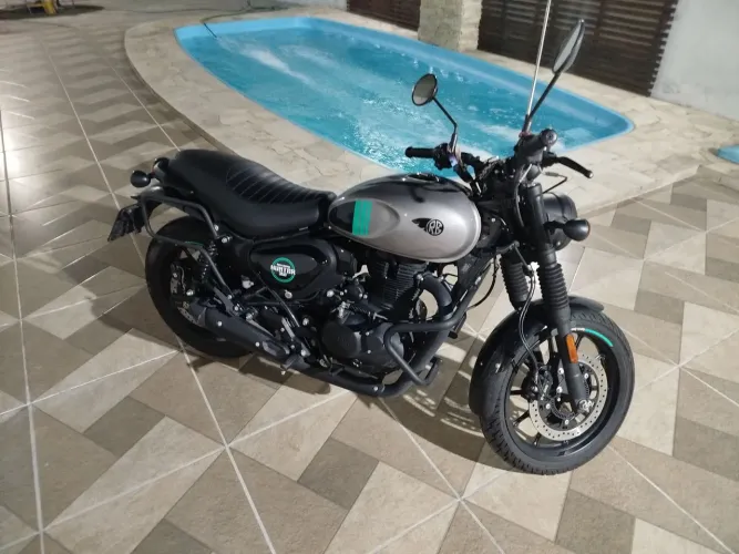  Royal Enfield Hunter 350 - 2025 - Baixa Km, Perfeito Estado