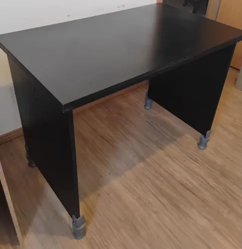 Mesa de Escritório em Madeira