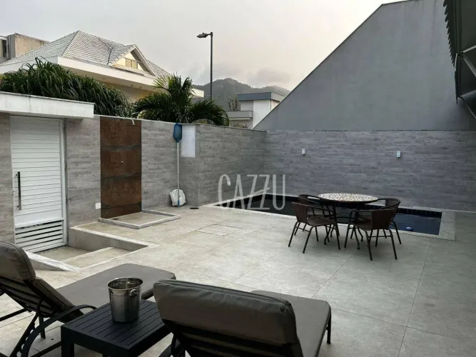 Casa Triplex no Art Life | 3 Suítes | Piscina e Energia Solar | Recreio