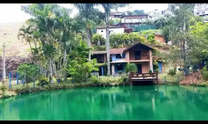 Vende troco por Ap. no centro de Domingos Martins, Sítio localizado em Soído DM