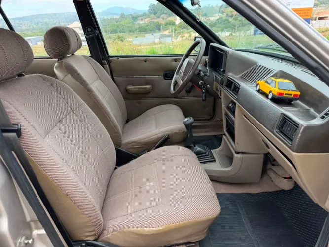 Ford Escort GL 1.6i / 1.6 (álcool) 1986