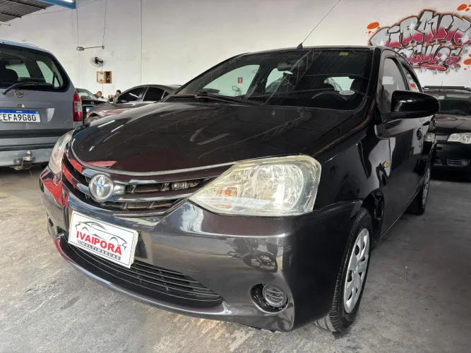Toyota Etios X 1.3 Flex 16V 5P Mec. 2015