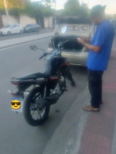 vendo moto dê garagem motivo dá entrada nó Carro