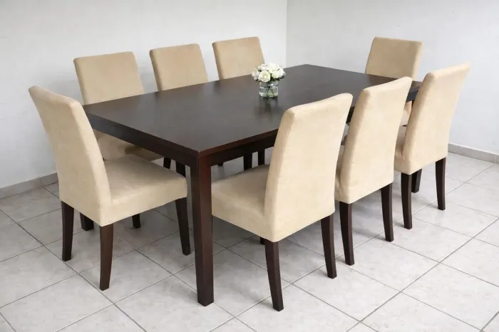 Mesa de madeira com 6 cadeiras