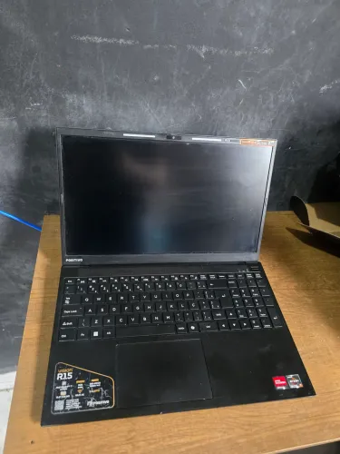 Notebook Positivo Vision R15 Ryzen 7 8GB Ram 256gb SSD (Usado)