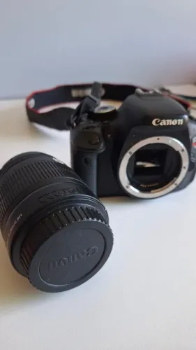 Câmera Canon T3i com Lente 18-55mm