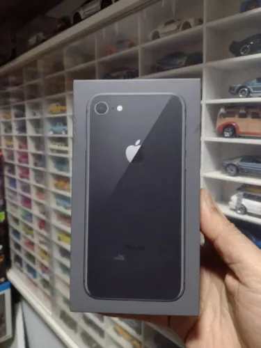 Caixa vazia Apple iPhone 8 - Cinza espacial - 64GB