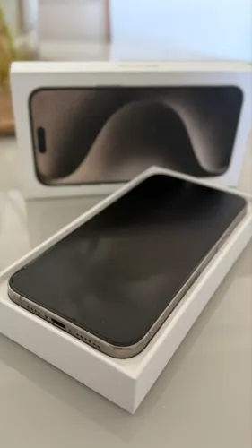 iPhone15 pro Max - estado de novo 