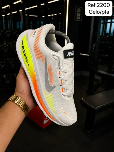 Tênis Nike Zoomx 