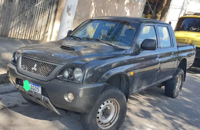 Mitsubishi L200 GL 2.5 4X4 CD Diesel 2012