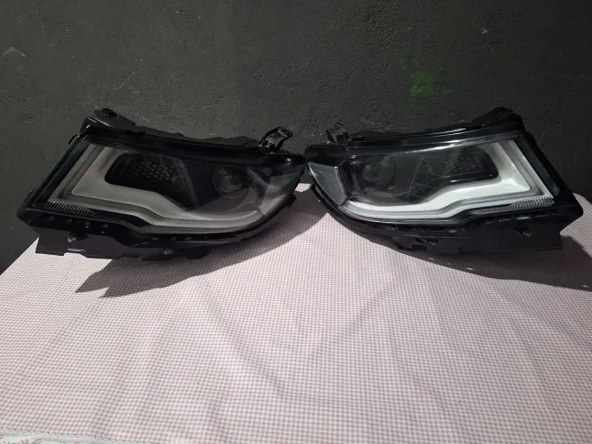 Farol jeep compass 