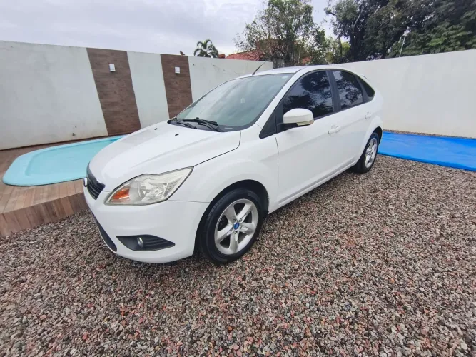 Ford Focus 2.0 16v/se/se Plus Flex 5P Aut. 2013