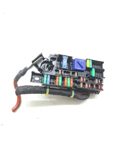 Caixa Fusíveis Bmw X1 Gp 1.5 2023  *